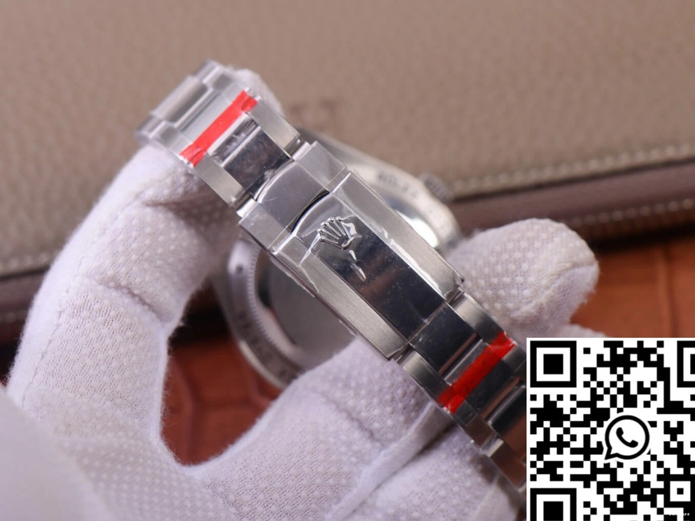 Design 116400 Base watch case Noir Label Factory Silver Replica LNT01HS-001 Rolex JB Milgauss 0109